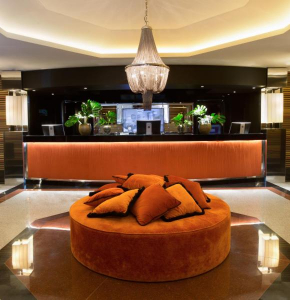 Отель Starhotels Ritz  Милан